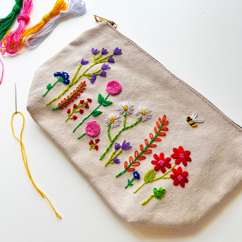Stitch Your Flowers Pouch Kit