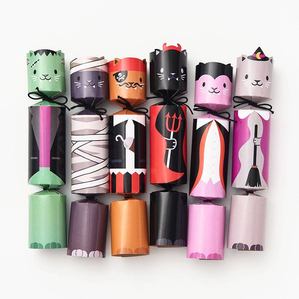Dressed Up Cat Crackers